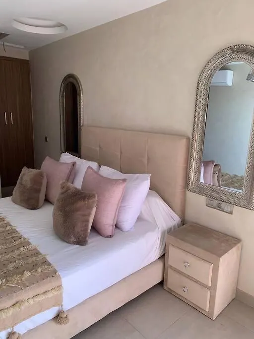 Appartement Neuf Climatise, Centre Marrakech. مراكش 0*,  المغرب